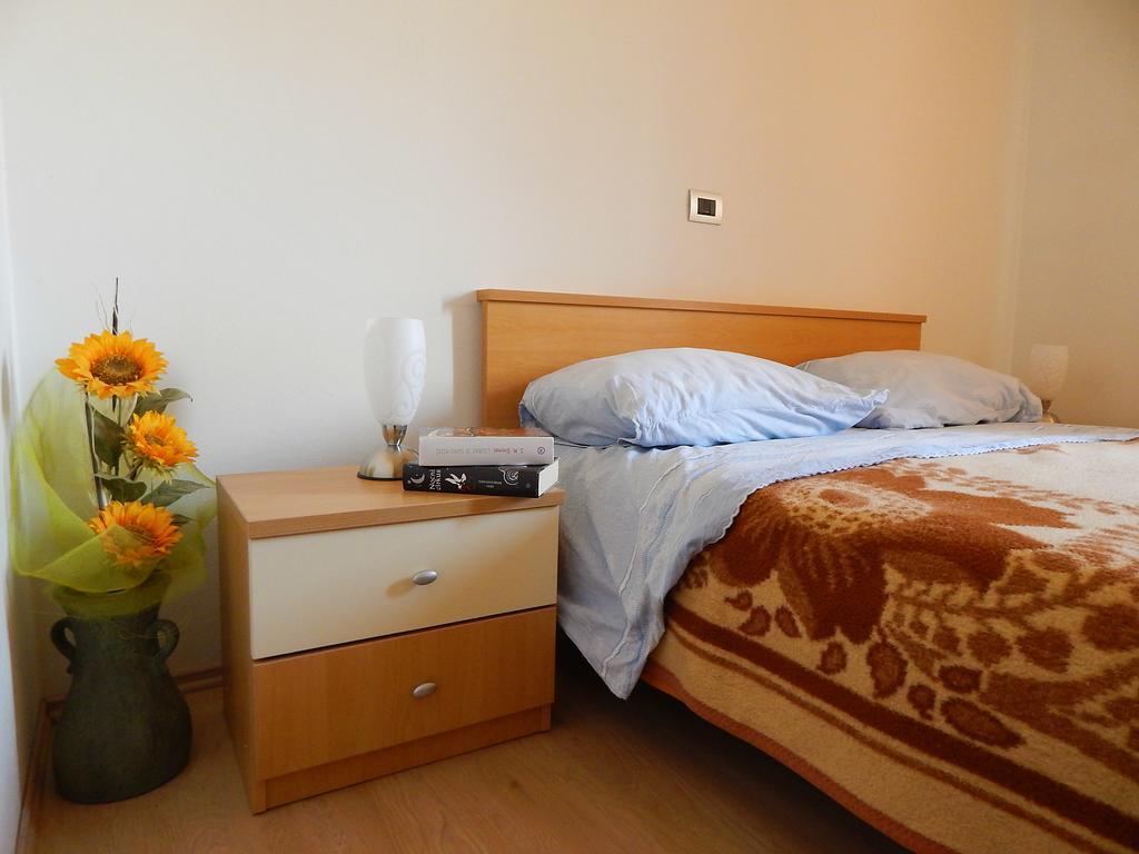 Apartment Karmen Пореч Экстерьер фото